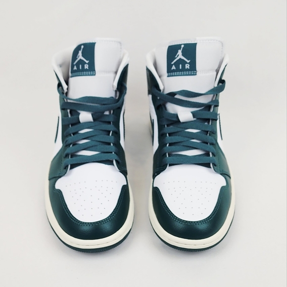 Air Jordan 1 Mid Green and White Sneakers 🔥FIRM PRICE 🔥 - Picture 7 of 14